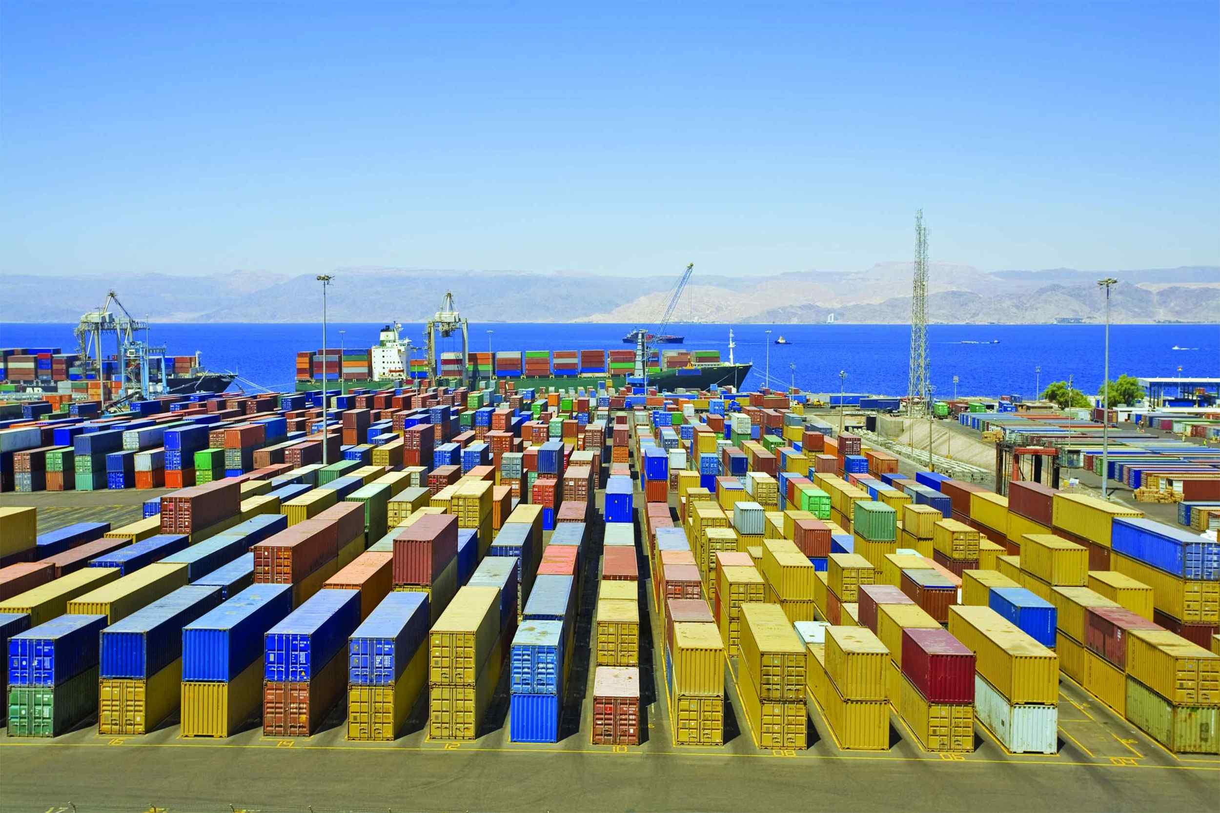 https://bluewhale-line.com/wp-content/uploads/2015/09/Harbor-warehouse.jpg